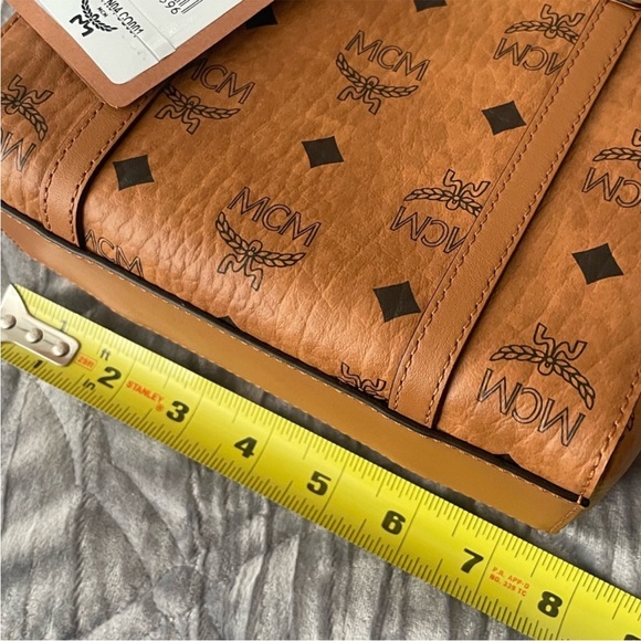 🍒 MCM Toni Mini Visetos Shopper Tote Cognac NWT - Picture 14 of 16